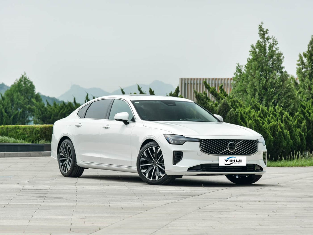 Volvo S90: Riding the Path of Safety with Elegant Demeanor