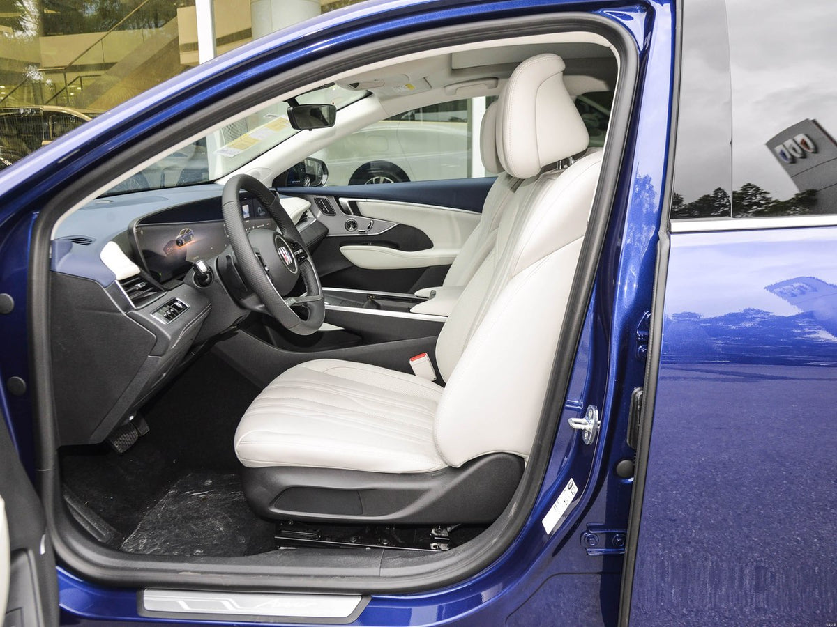 Buick LaCrosse 2026 - seating reference image 5