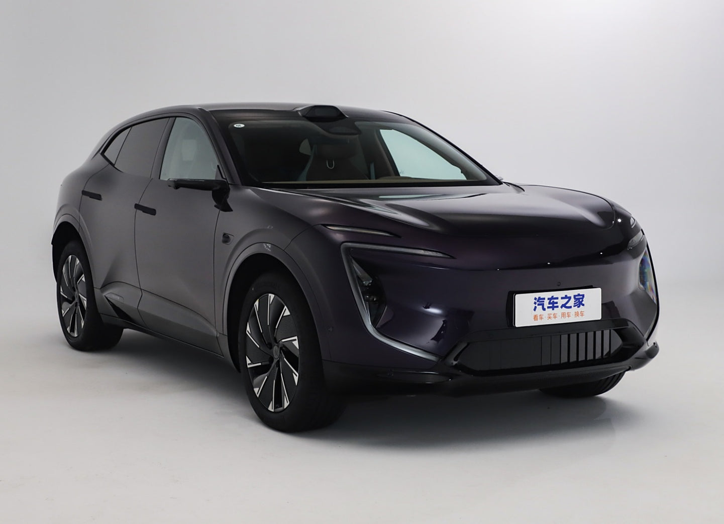 Аватр 07 2024 Pure Electric 4WD Edition