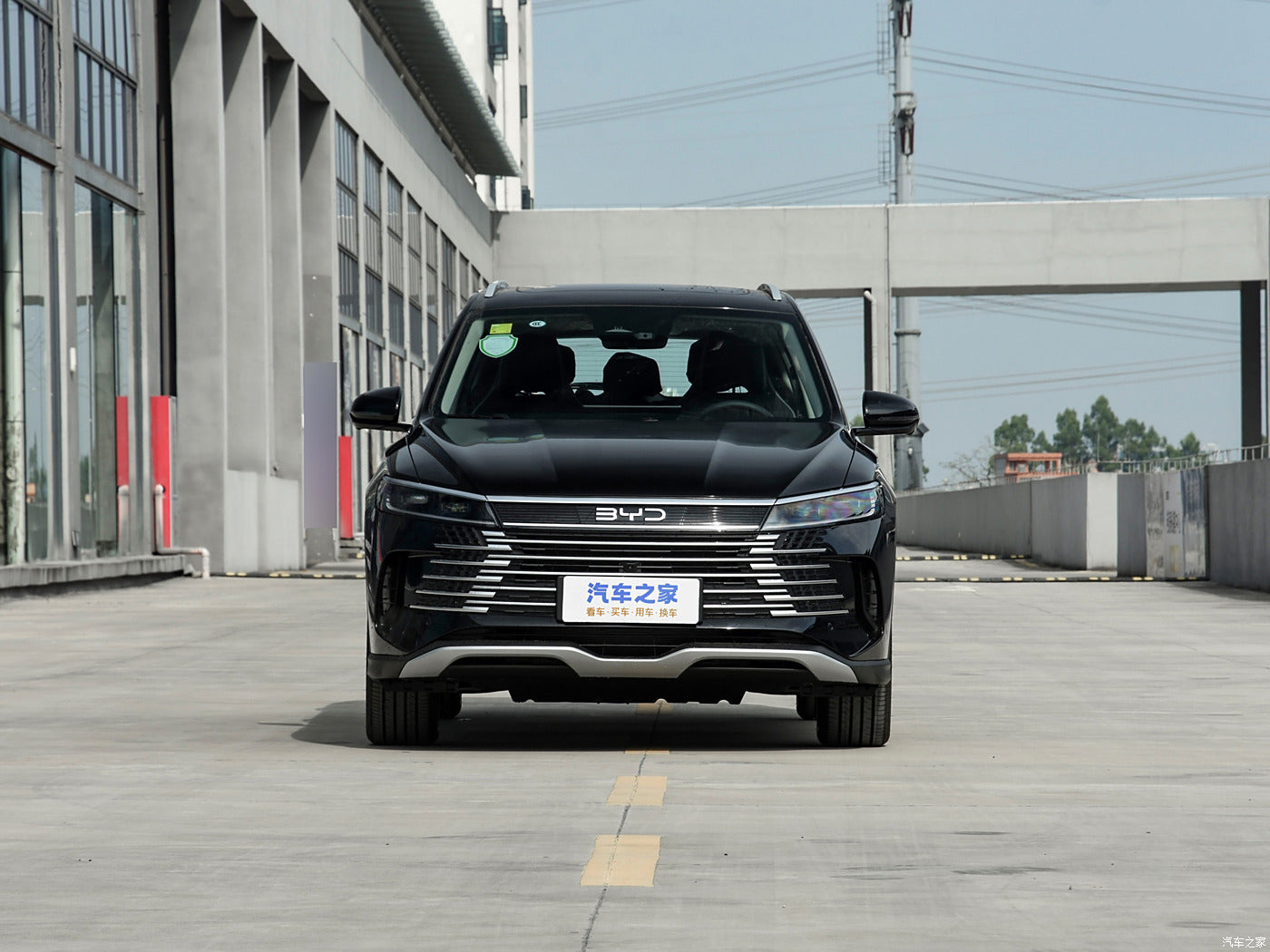 BYD Dolphin 05 DM-i 2025 Модель 115 км Флагманская версия