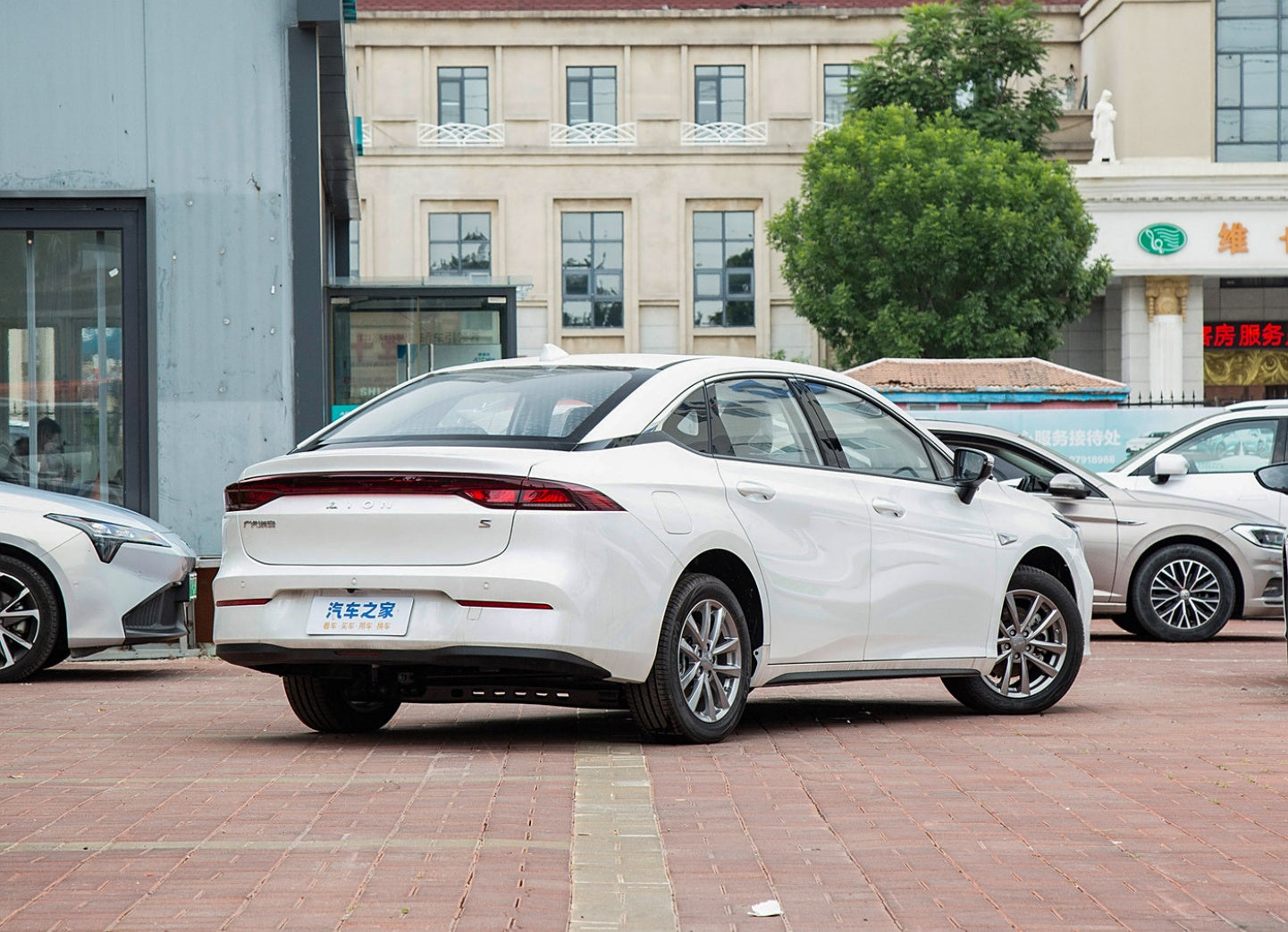 AION S 2023 Xuan 580, 55,2 кВтч, литий-железо-фосфатный вариант