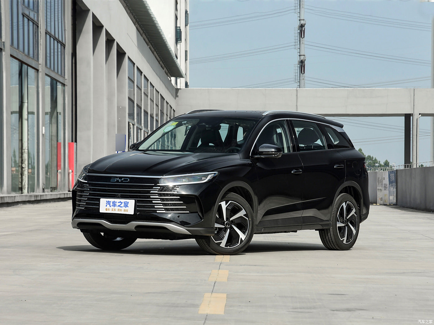 BYD Dolphin 05 DM-i 2025 Модель 115 км Флагманская версия