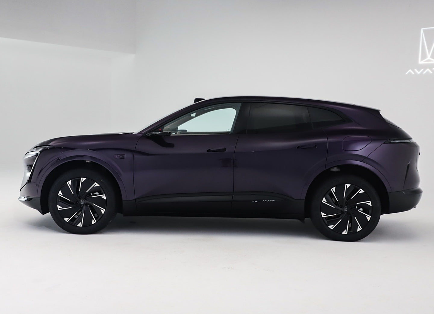 Аватр 07 2024 Pure Electric 4WD Edition
