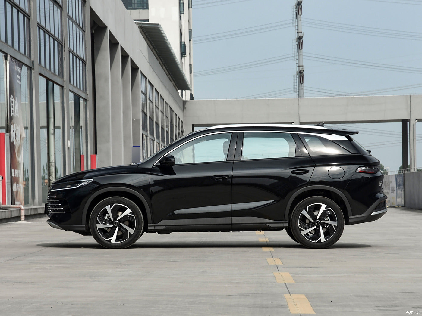 BYD Dolphin 05 DM-i 2025 Модель 115 км Флагманская версия