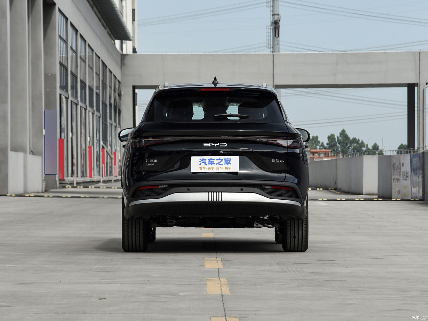 BYD Dolphin 05 DM-i 2025 Модель 115 км Флагманская версия