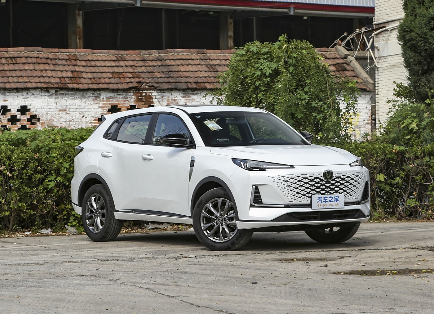 Changan CS55PLUS 2024 третьего поколения 1.5T DCT версия светового года