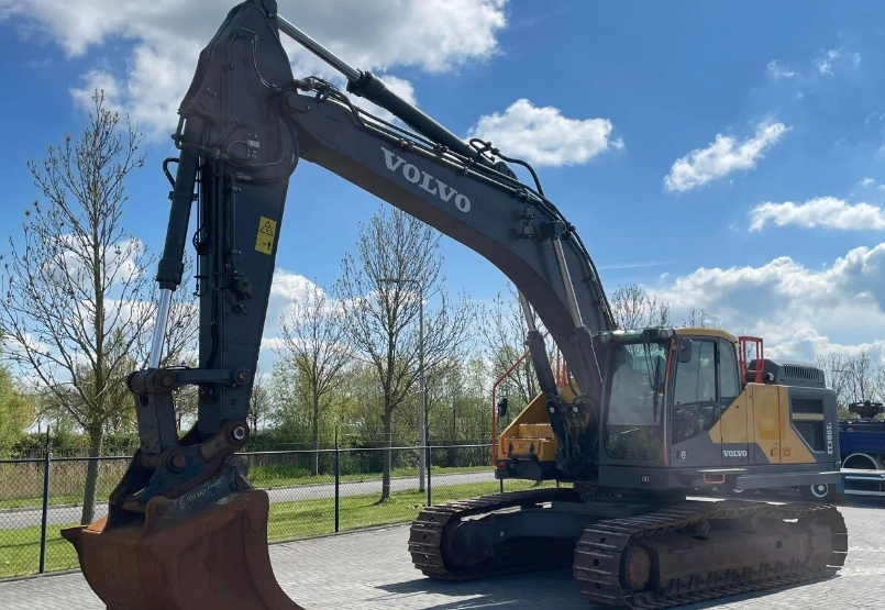 USED VOLVO EC380EL EXCAVATOR