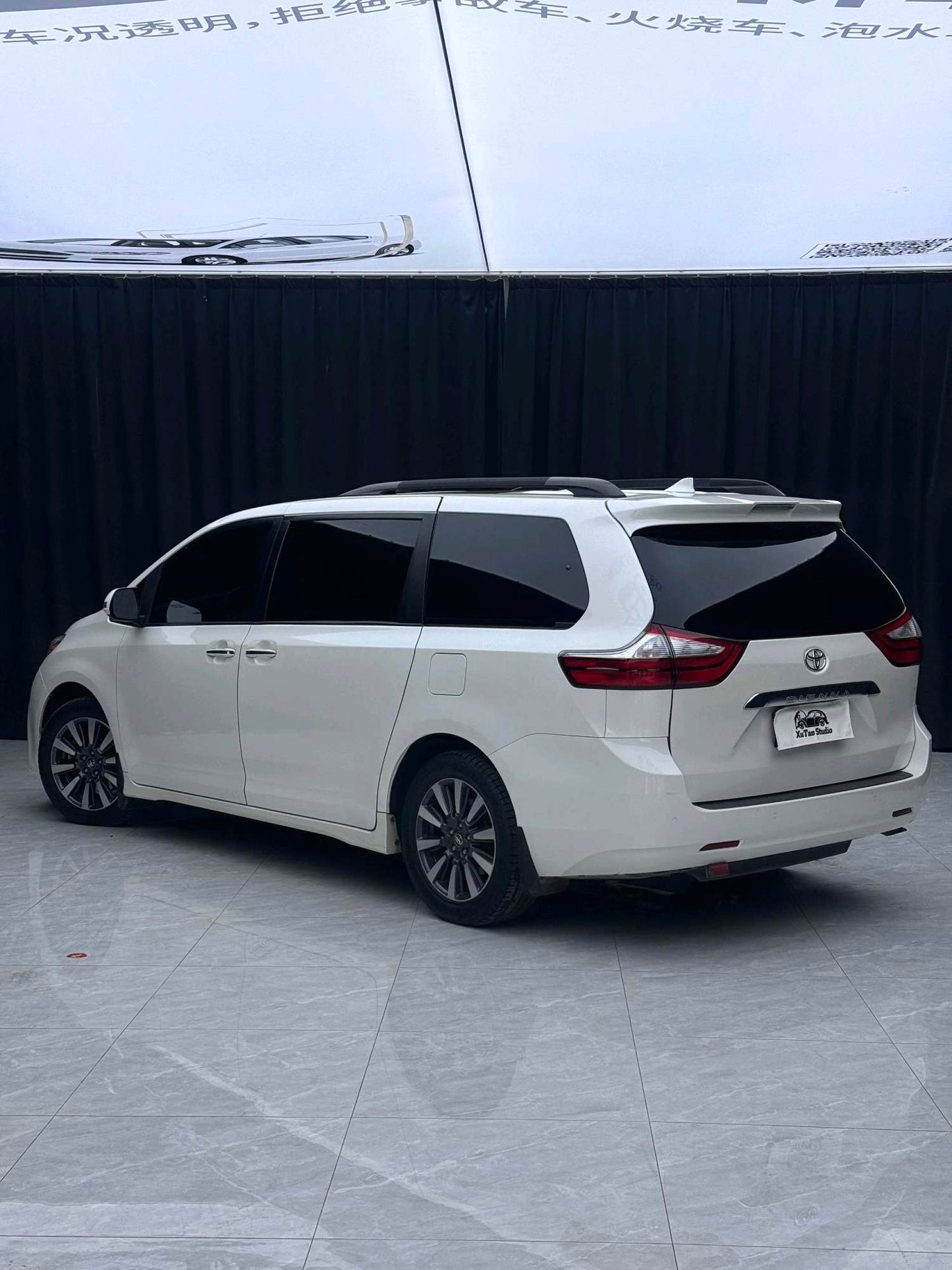 Imported Toyota Sienna|2018 Model 3.5L Limited Premium AWD 7-Seater US Spec Automatic