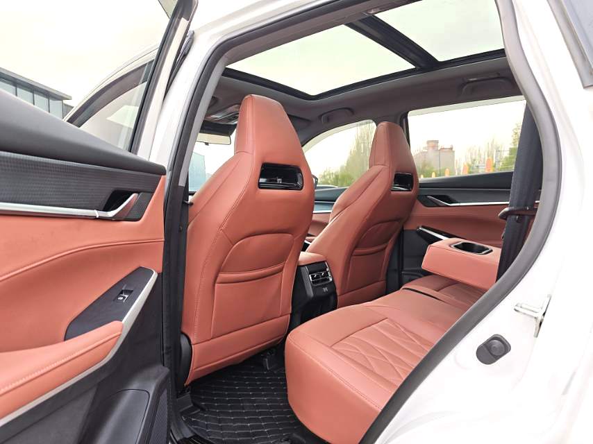Changan CS75 PLUS |2024 Model 1.5T Champion Edition Smart Drive Navigation Trim Automatic
