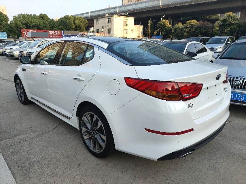 Kia K5 2015 Model|2.0L LUX Trim Automatic Transmission Gasoline Midsize Sedan