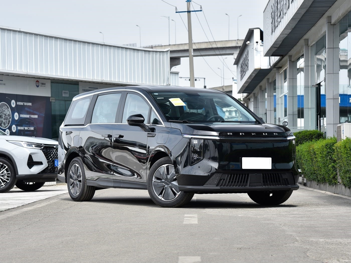 Saic Maxus Mifa 7 2025 Model 605km Forest Extended Range Version