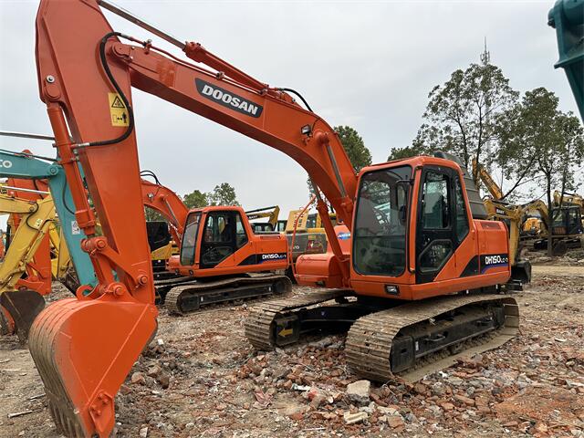 USED DOOSAN DH150lc-7 EXCAVATOR