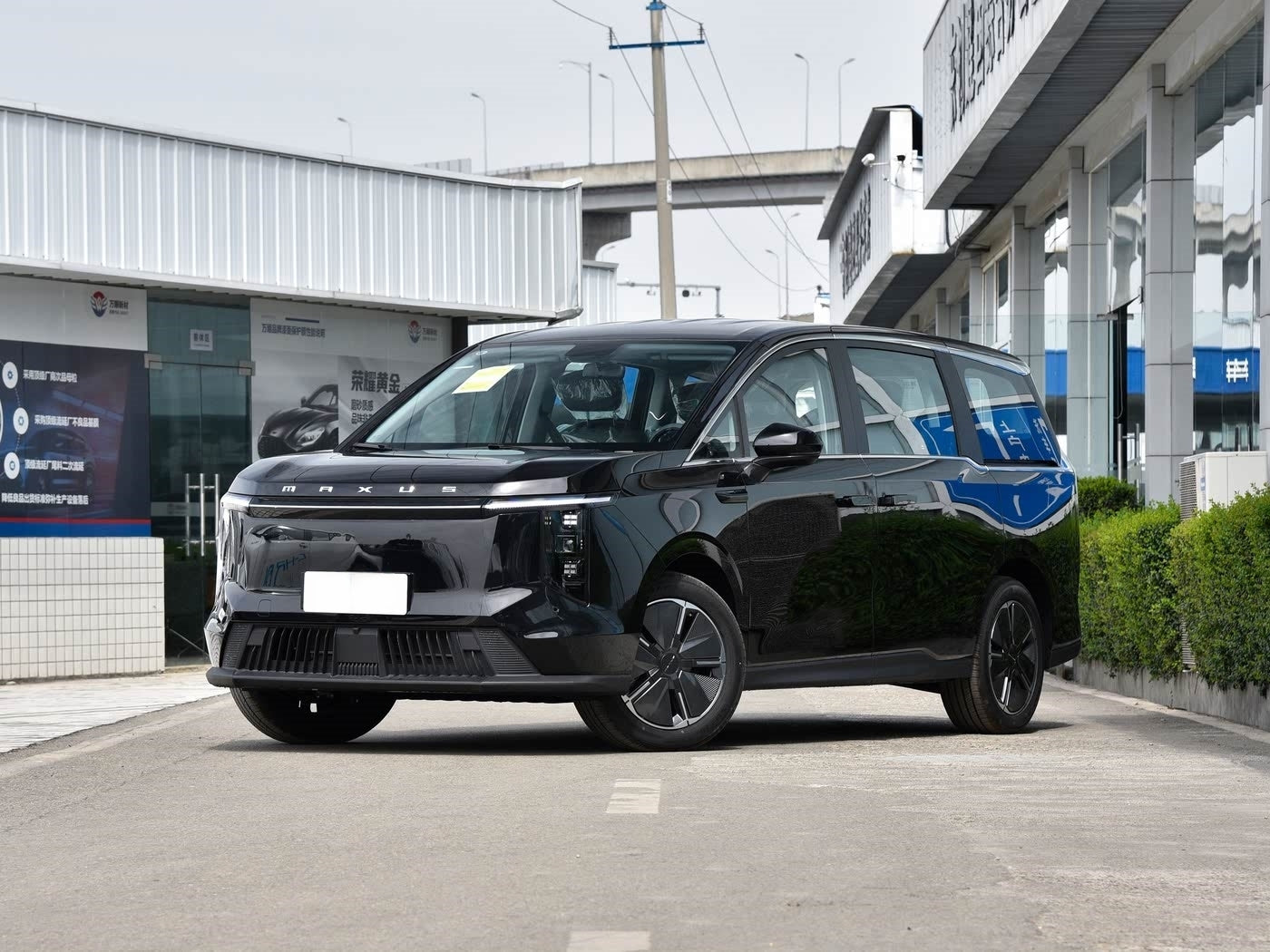 Saic Maxus Mifa 7 2025 Model 605km Forest Extended Range Version