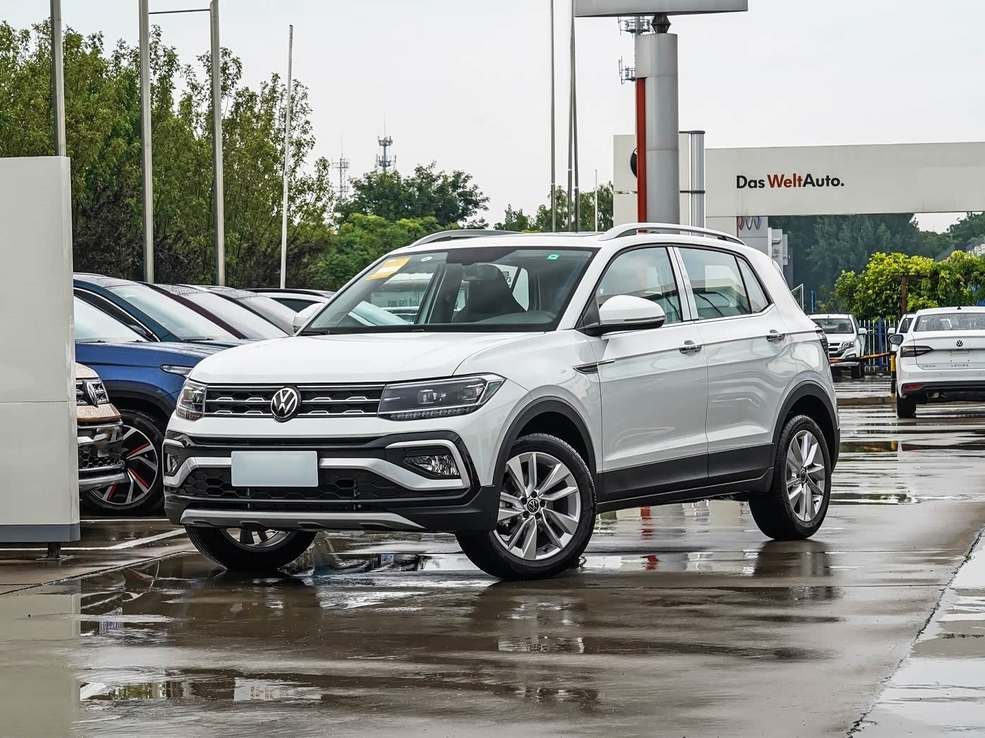Volkswagen T-cross 300TSI DSG Luxury Version