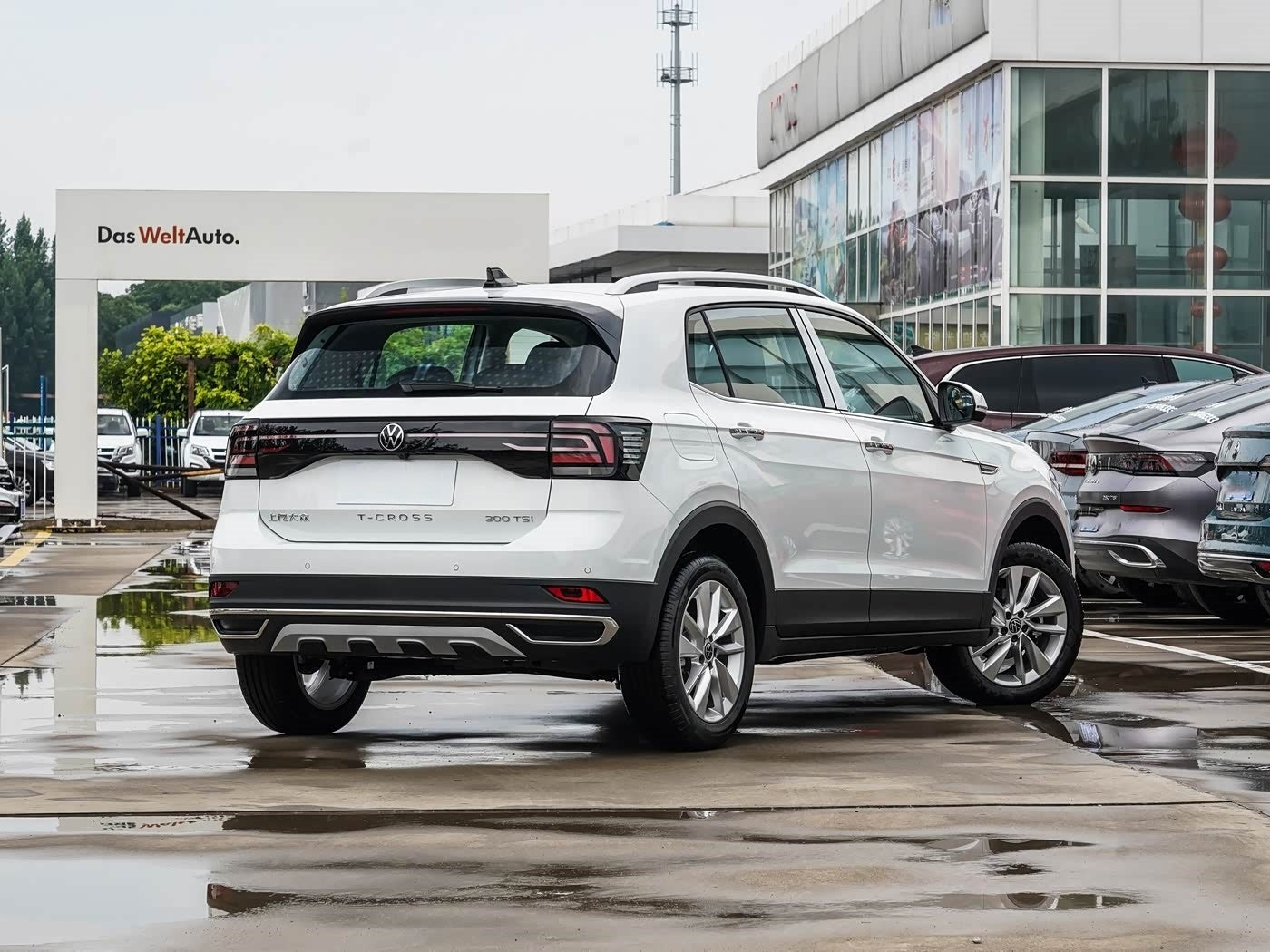 Volkswagen T-cross 300TSI DSG Luxury Version