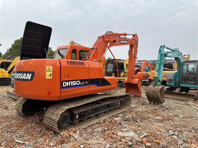 USED DOOSAN DH150lc-7 EXCAVATOR