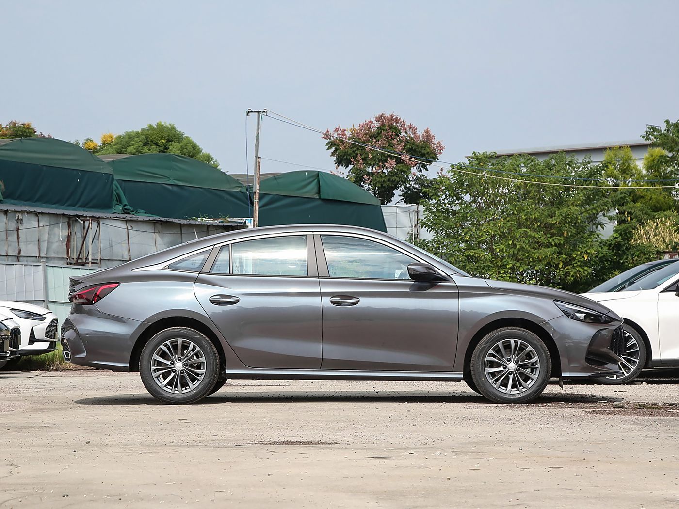 MG5 2025 Model 300TGI Global Flagship Edition