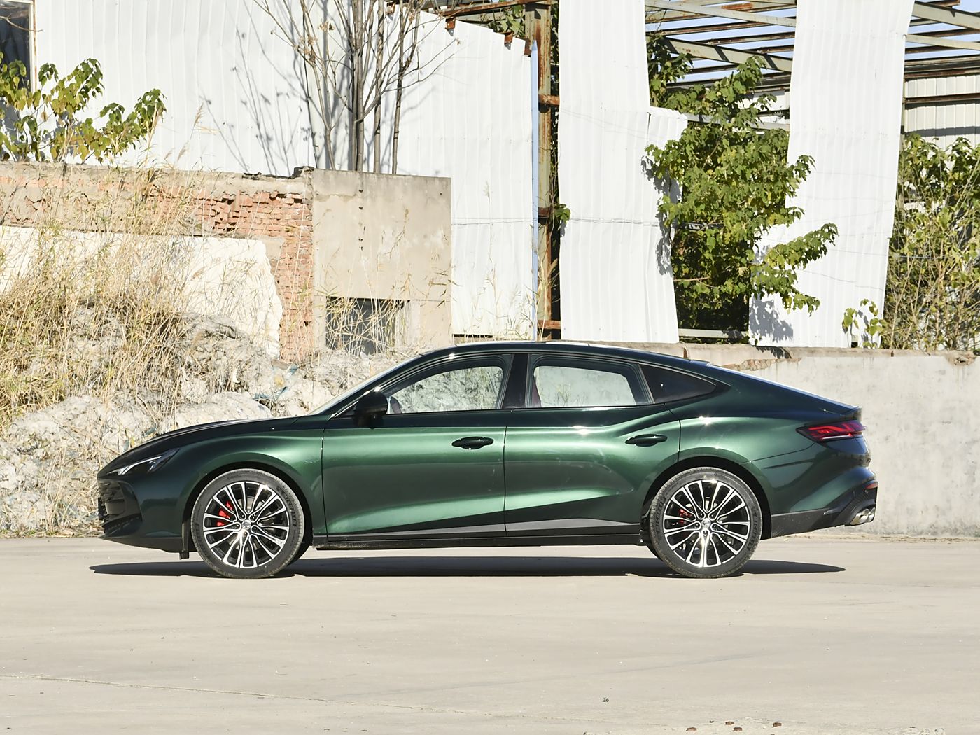 MG7 2025 2.0T Trophy+ Super Intelligent Driving Edition