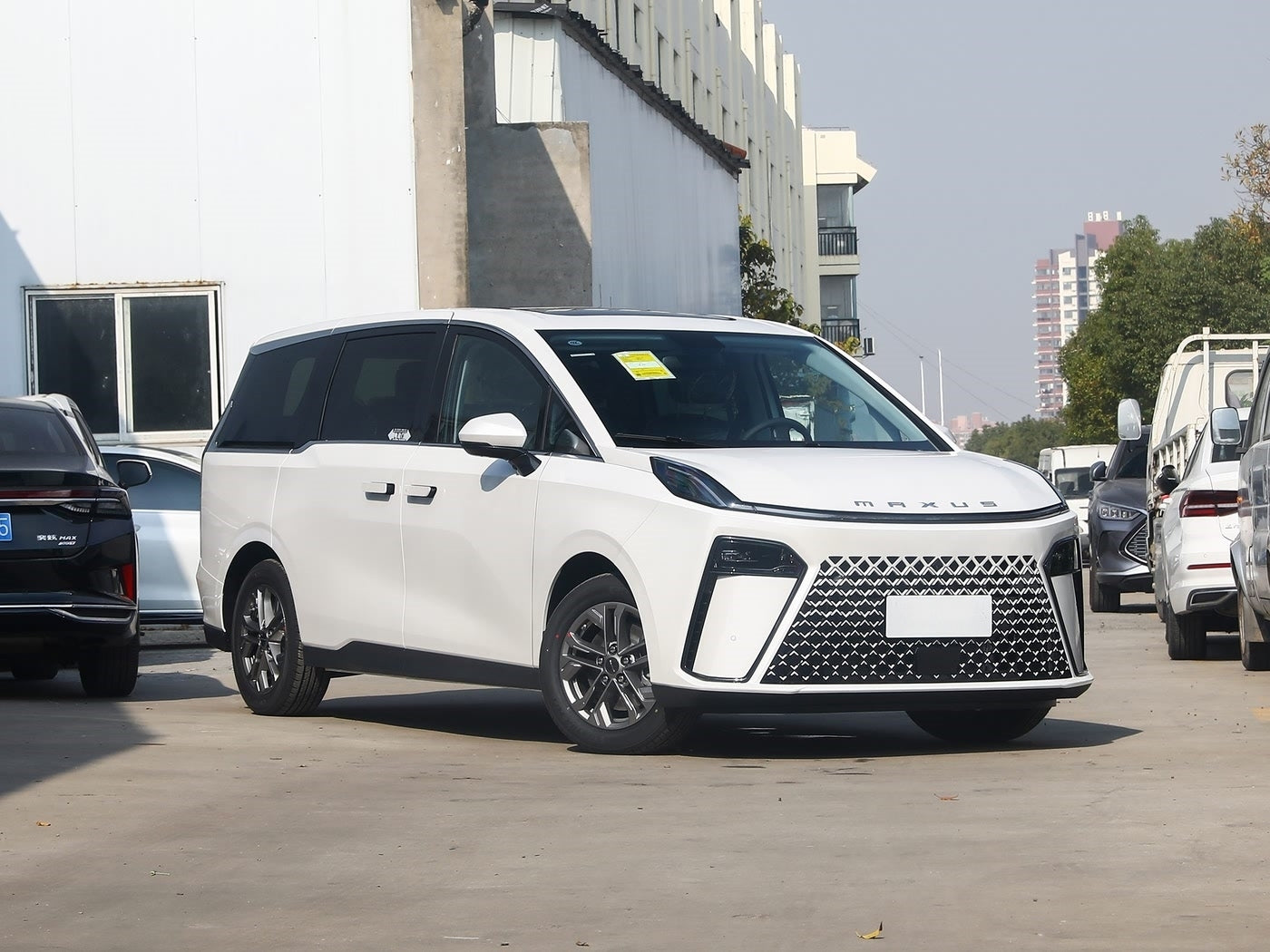 Saic Maxus G70 2025 Model 2.0T Automatic Flagship Version 6-seat