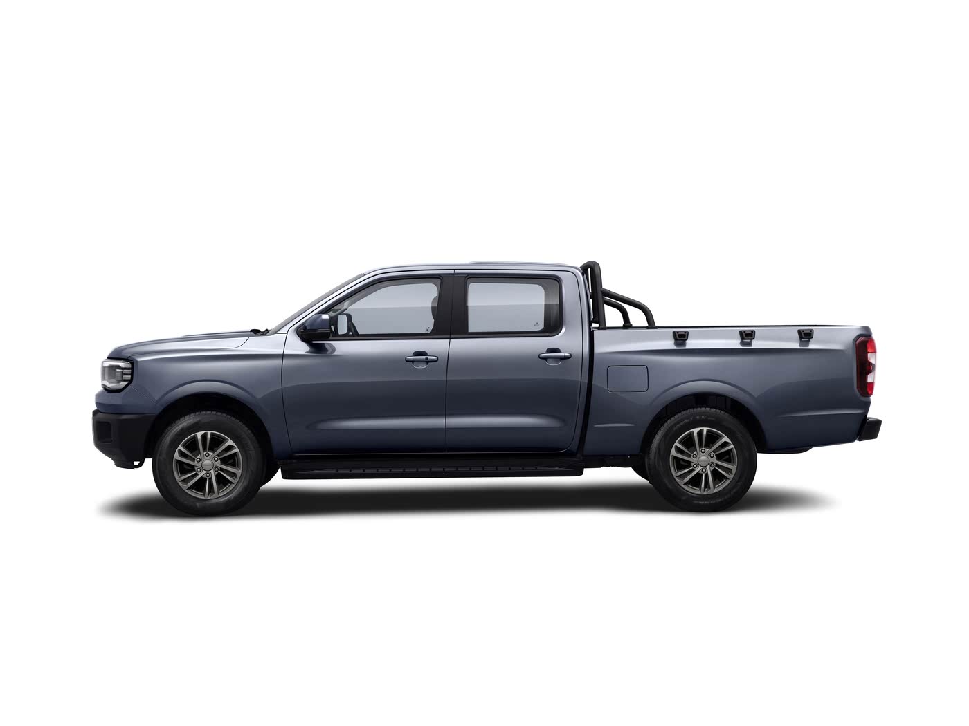 JMC Yuhu 2025 model long-axis flat-bottom cargo box double-row diesel AT four-wheel drive