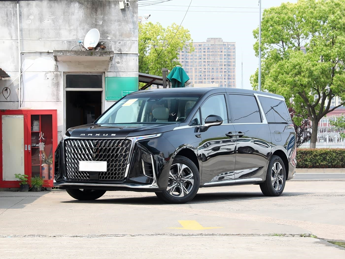 SAIC Maxus G90 2025 Model 2.0T Luxury 7 - Seat Version
