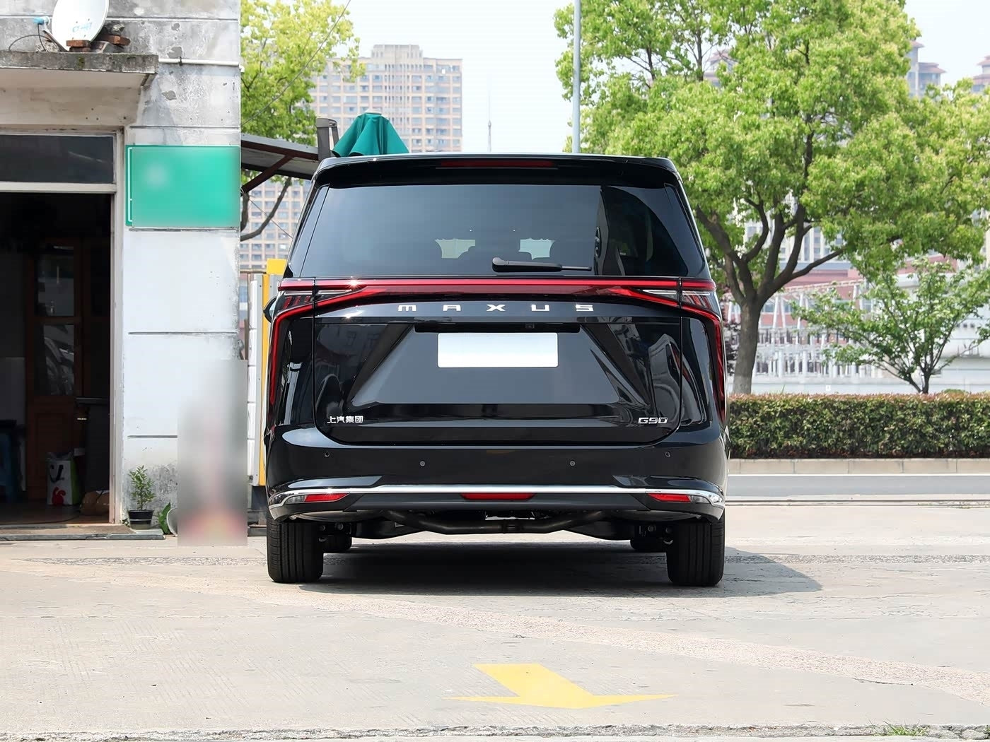 SAIC Maxus G90 2025 Model 2.0T Luxury 7 - Seat Version