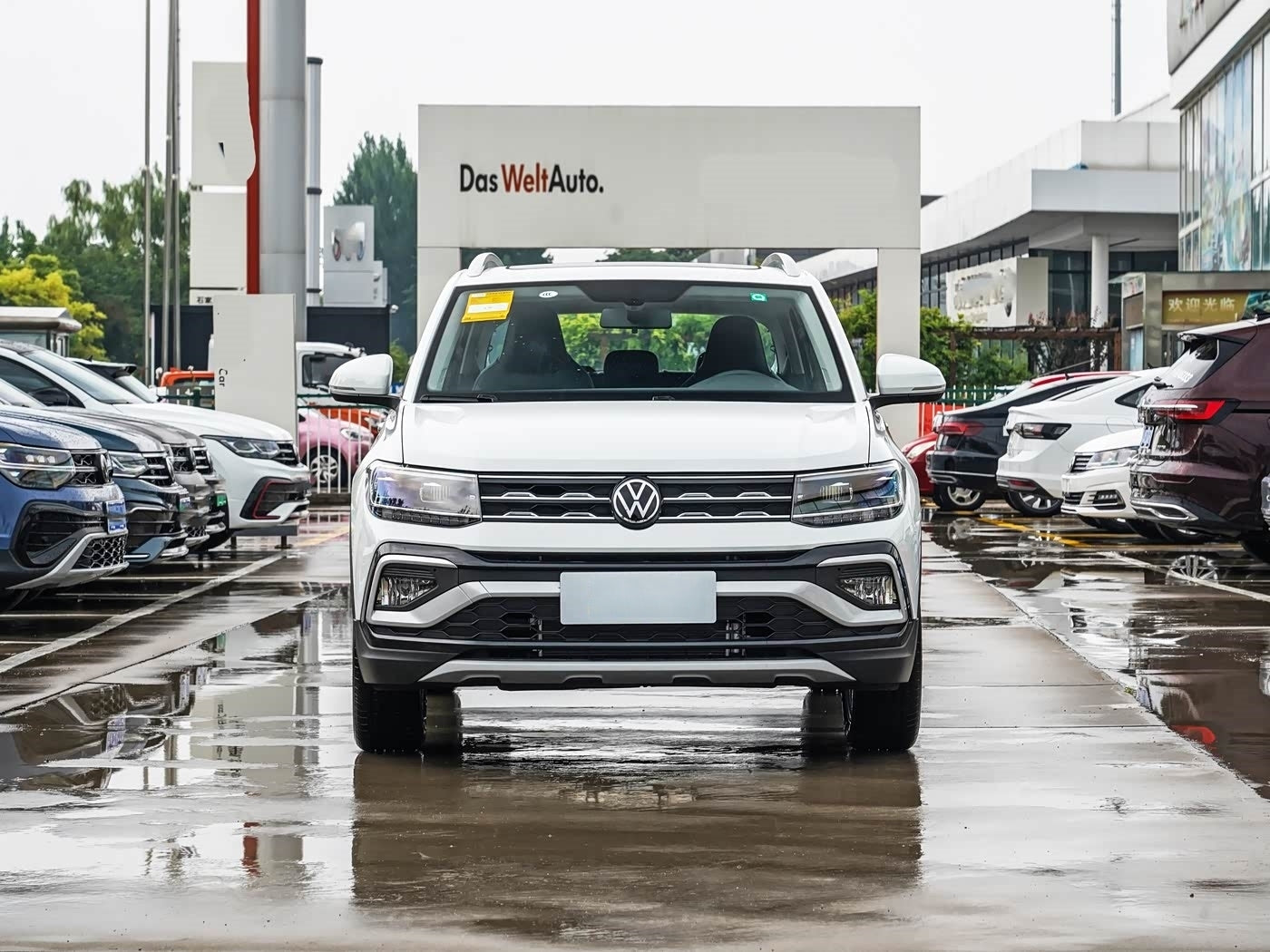 Volkswagen T-cross 300TSI DSG Luxury Version