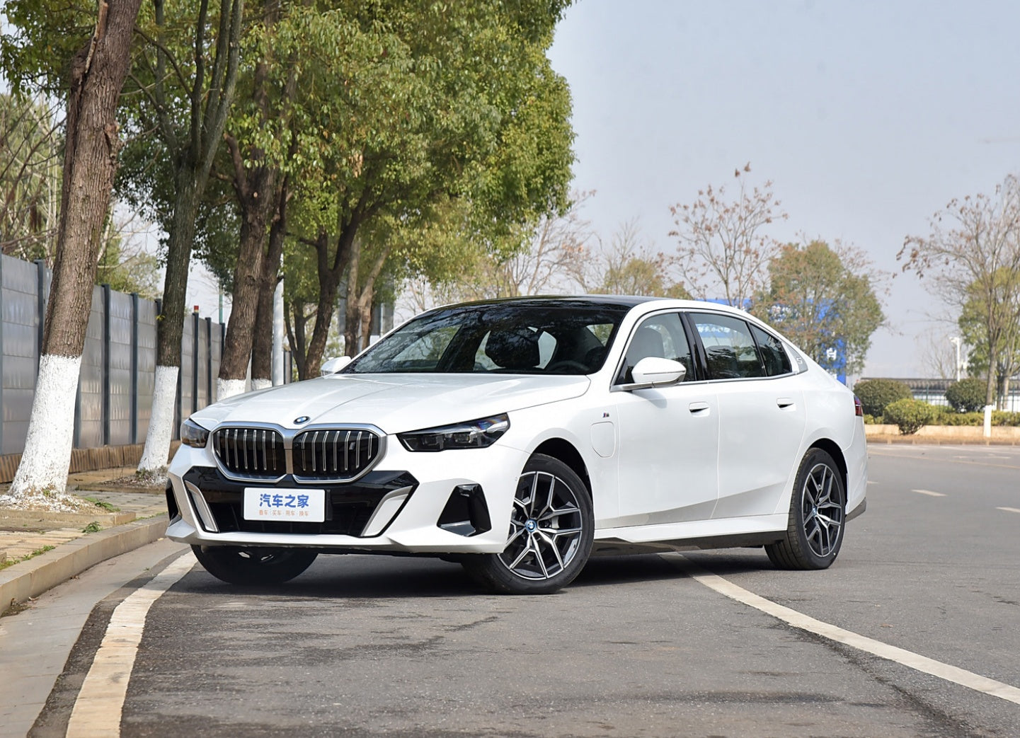 BMW I5 2025 xDrive 50L M спортивный пакет