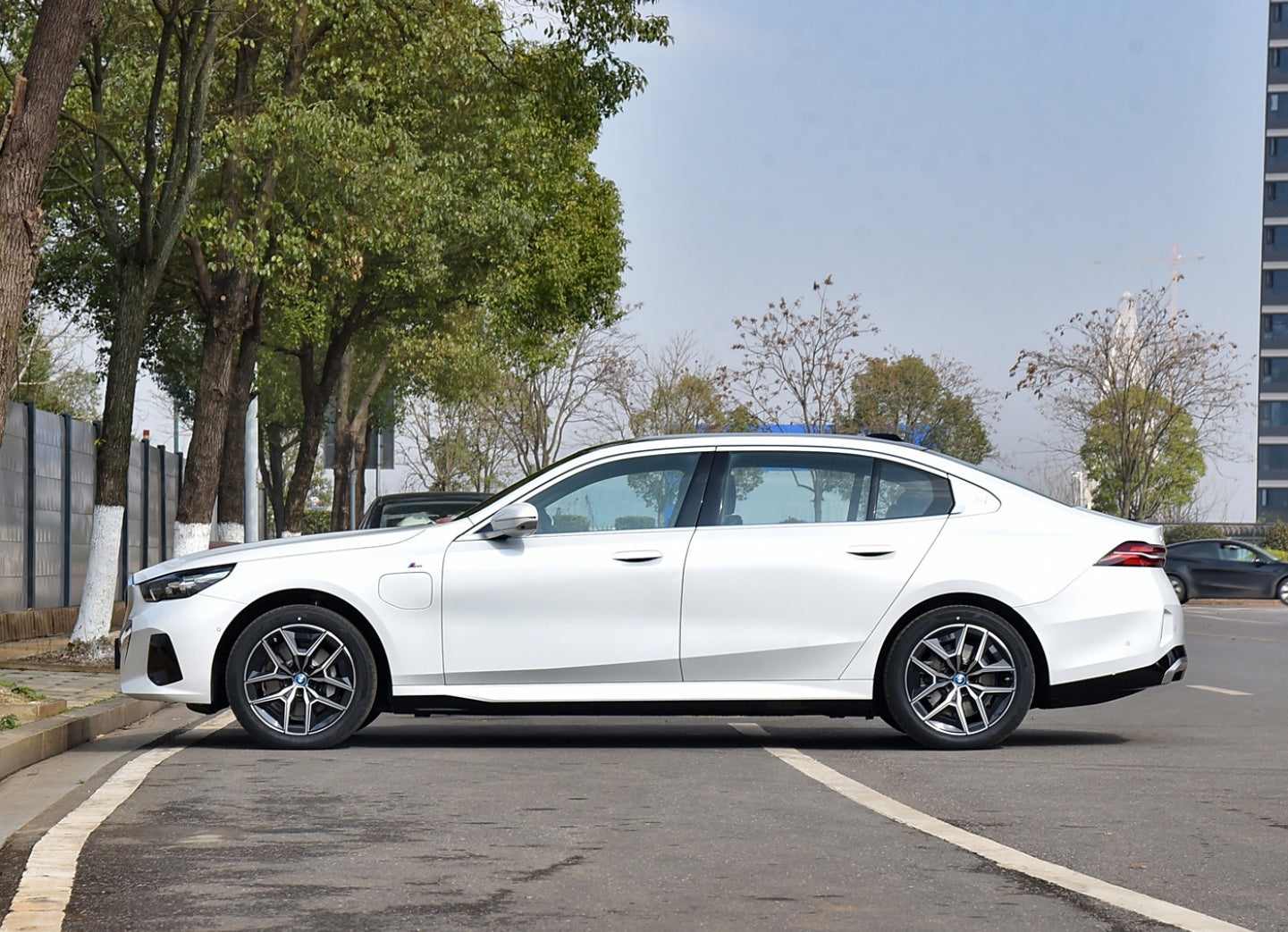 BMW I5 2025 xDrive 50L M спортивный пакет