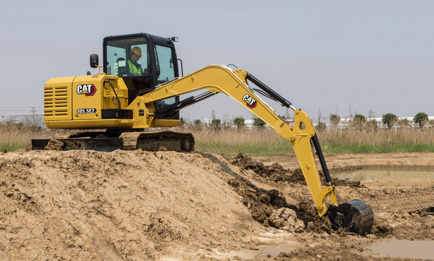 ЭКСКАВАТОР CAT 305,5E2