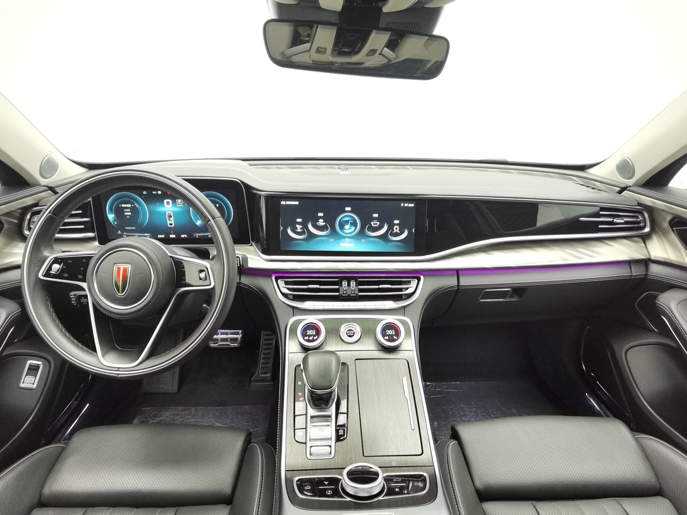 Used Hongqi 2022 H9 2.0T Intelligent Connected Flagship Enjoyment Edition dashboard view for China car export