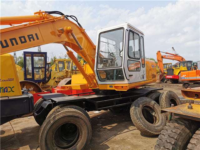 USED HYUNDAI 130W WHEEL EXCAVATOR