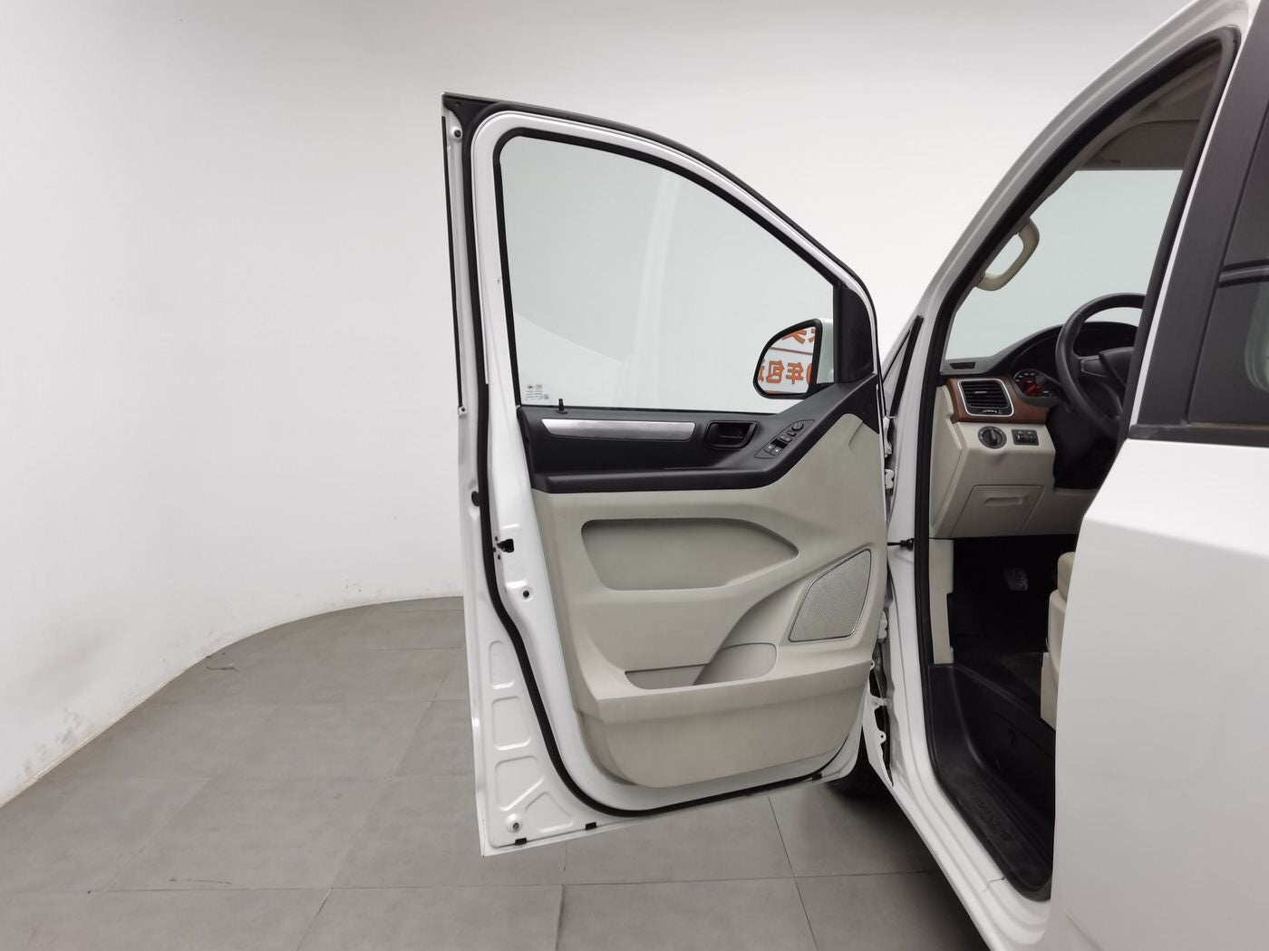 Used SAIC MAXUS G10 2016 2.4L 5MT Elite Edition