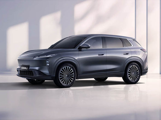 2025 Dongfeng Fengshen L8: Flagship PHEV SUV with Breakthrough Tech & Range China automotive export news by CnCarsExport