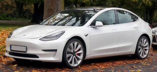 Tesla Model 3: Leading technology and outstanding performance