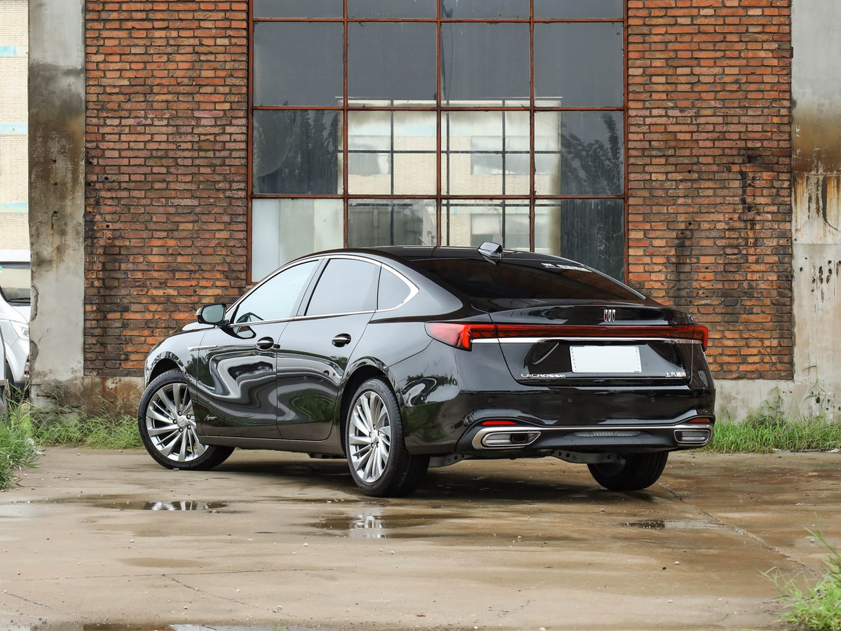 Buick LaCrosse 2026 - exterior reference image 3