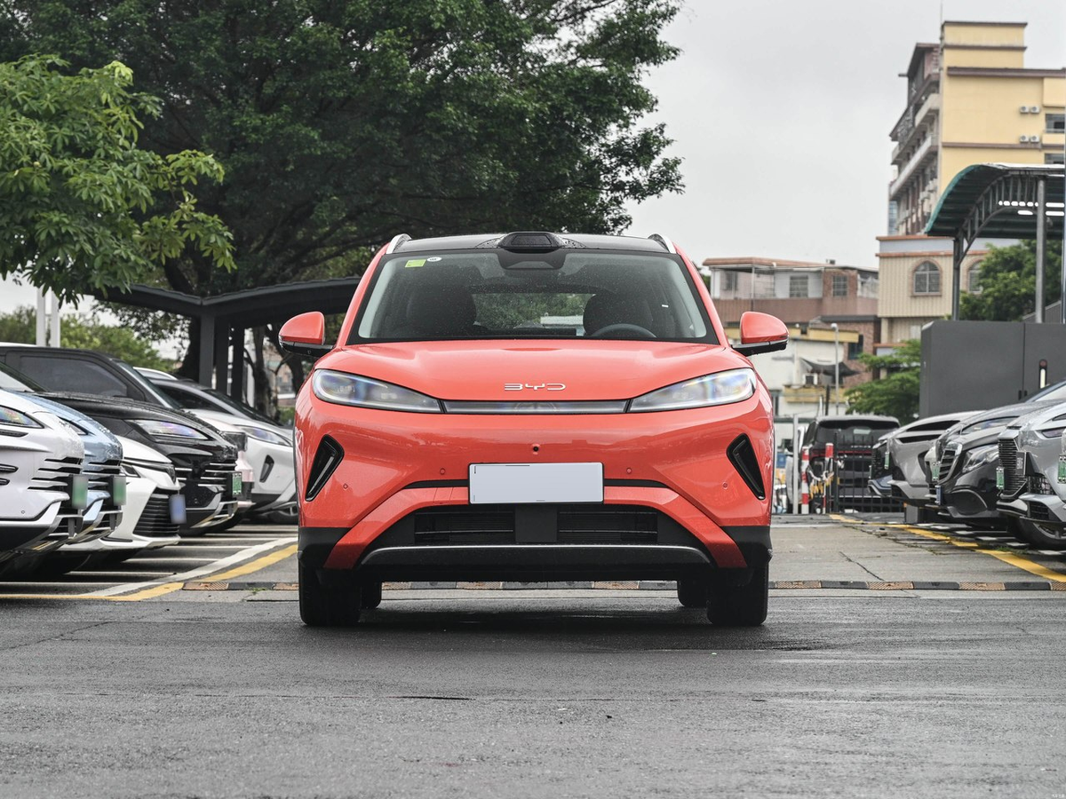 BYD Sea Lion 05 DM-i 2026 - exterior reference image 2