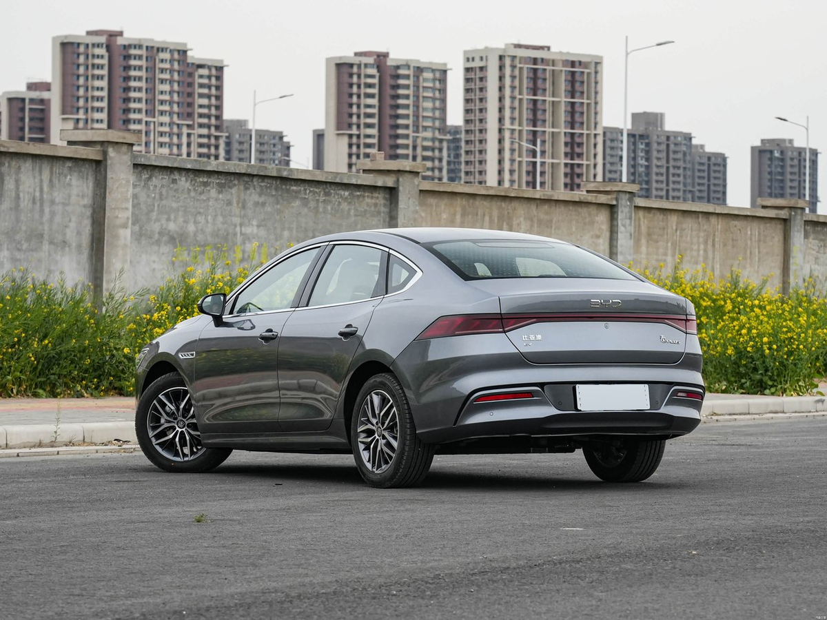BYD Qin Plus 2025 - exterior reference image 3