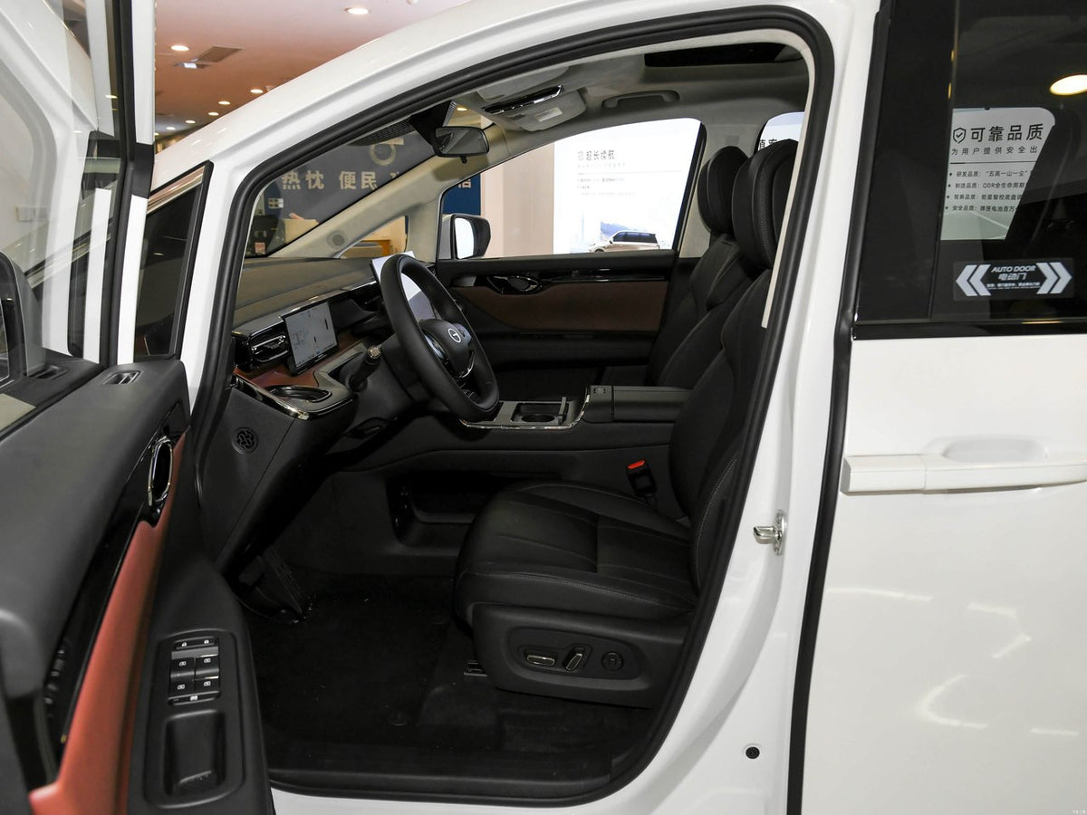 GAC Trumpchi E8 PHEV 2026 - seating reference image 5