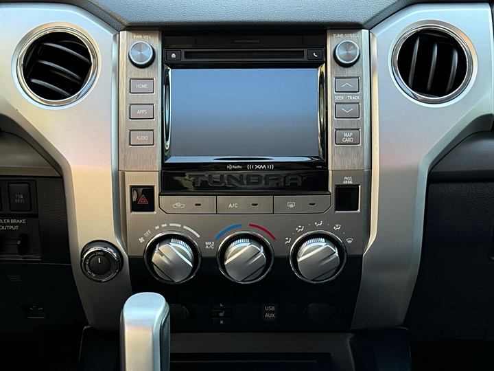 Used Toyota Tundra | 2018 Model 5.7L US-Spec Version