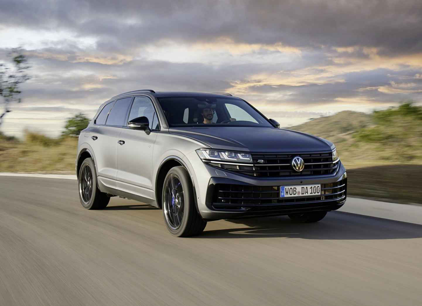 Volkswagen 2024 Touareg New Energy R eHybrid