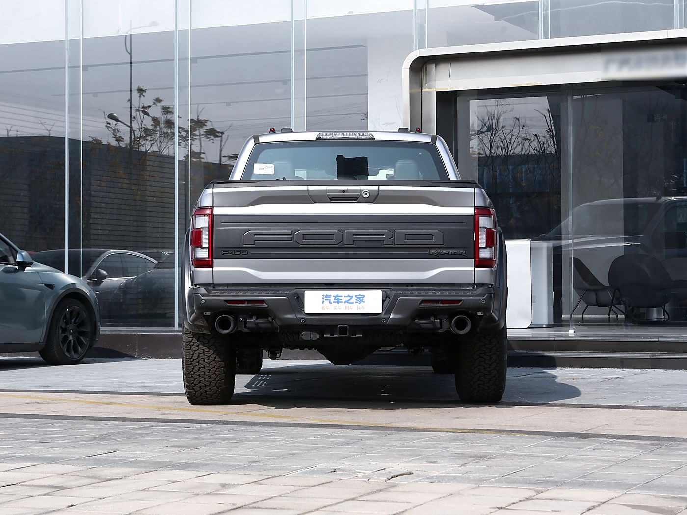 2023 Ford F-150 Raptor 3.5T