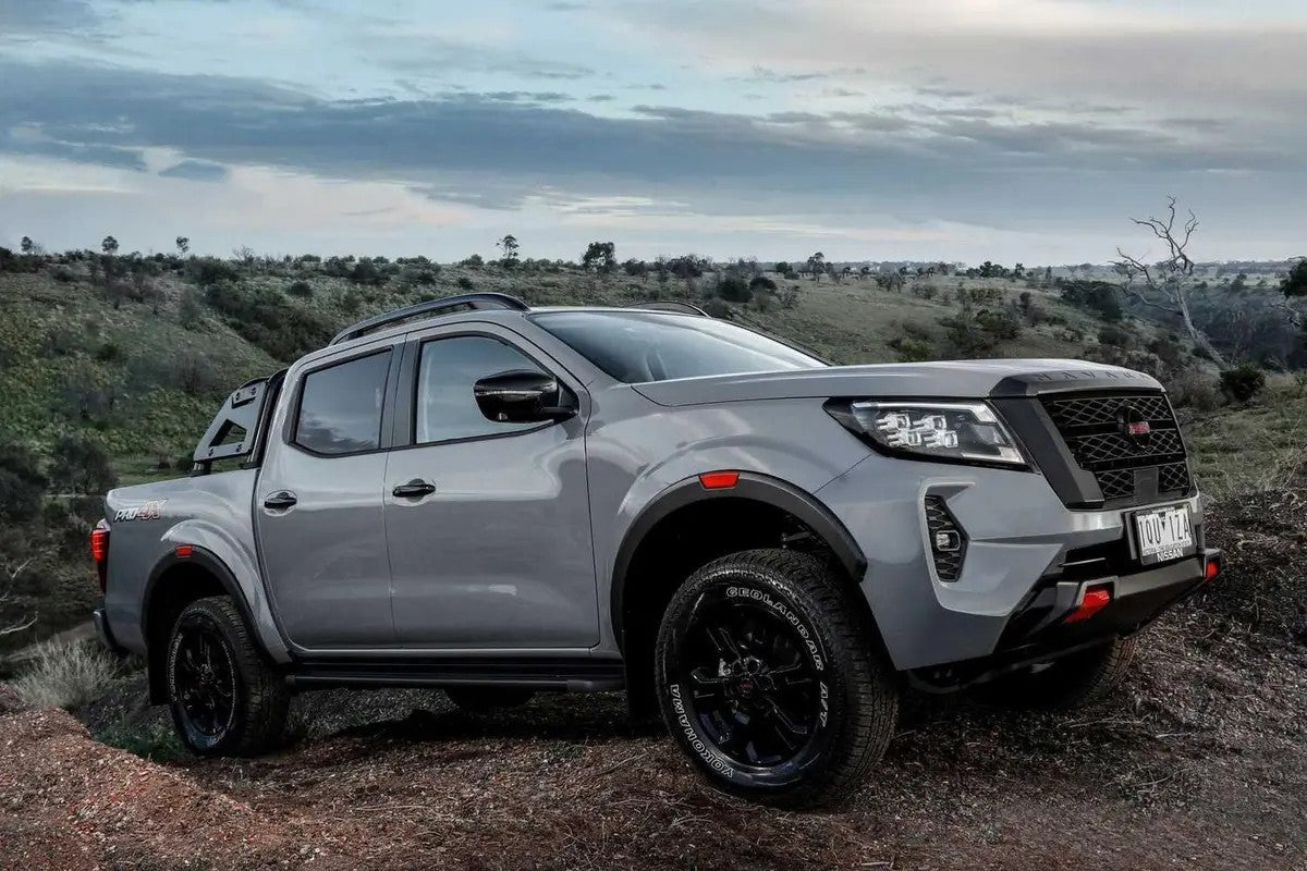 Nissan Navara 2023 Off-road Edition 2.5L Automatic 4WD Prestige Version