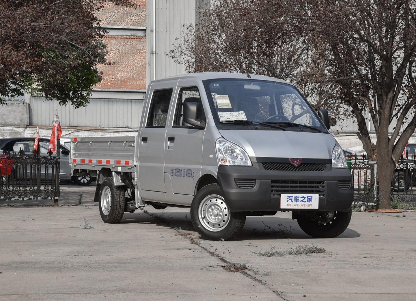 Wuling Rongguang mini Truck 2024 1.5L Double-Row Extra-Long LAR