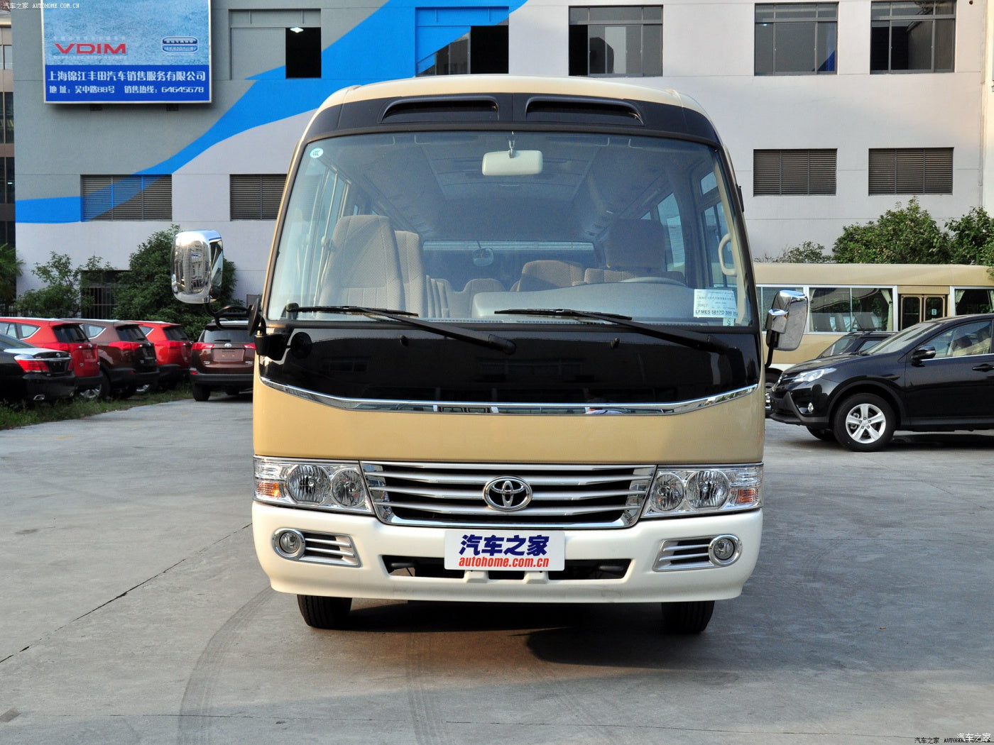 Toyota 2013 model Coaster 4.0L Gasoline Deluxe Version with 20 Seats (6GR)