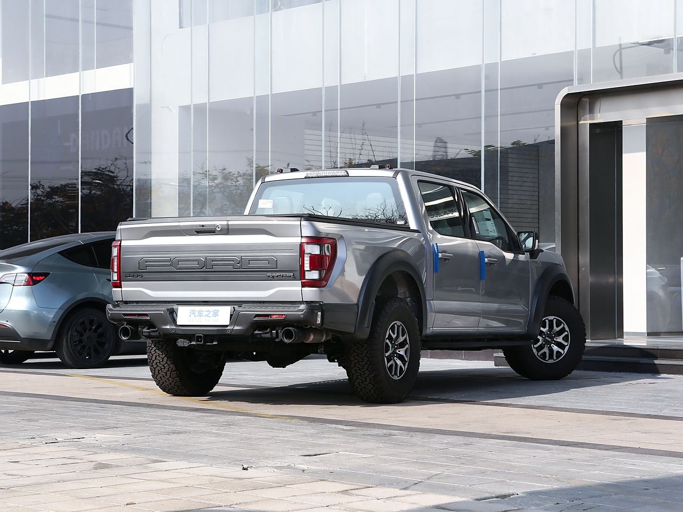 2023 Ford F-150 Raptor 3.5T