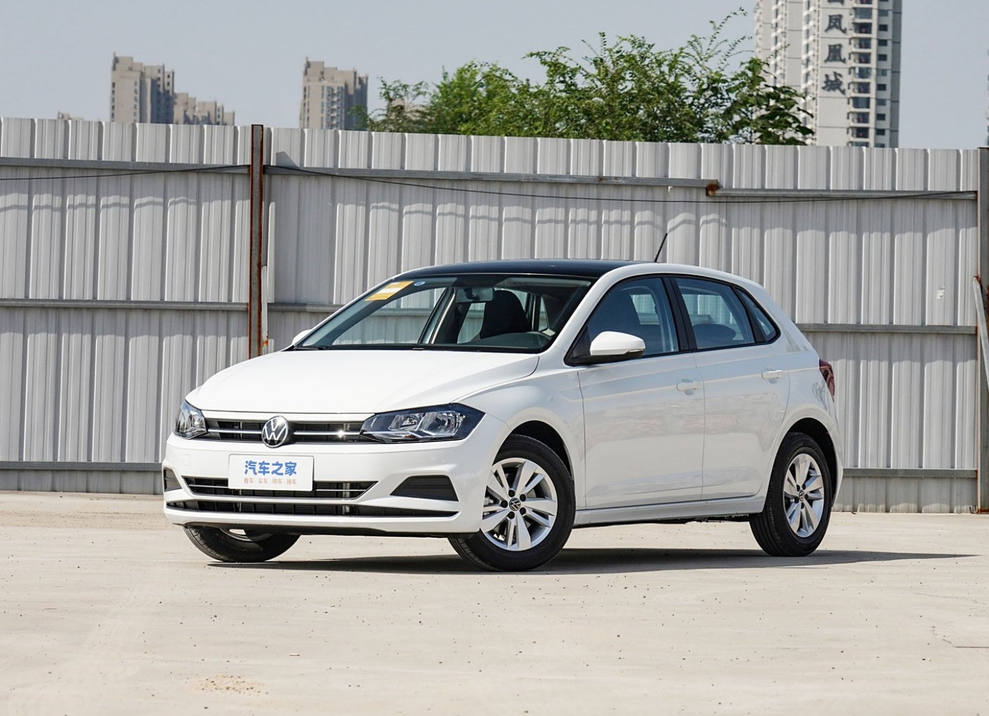 Volkswagen Polo 2024 Прочная бразильская версия