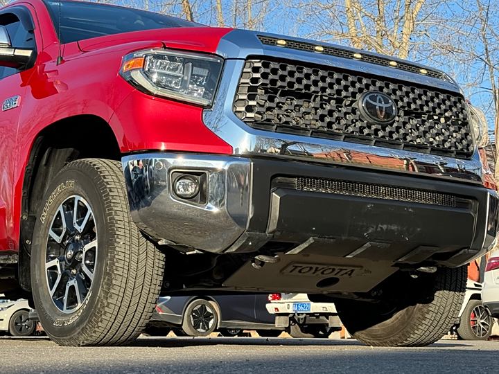 Used Toyota Tundra | 2018 Model 5.7L US-Spec Version