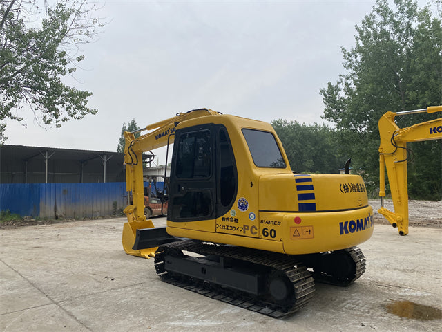 USED KOMATSU PC60-7 EXCAVATOR