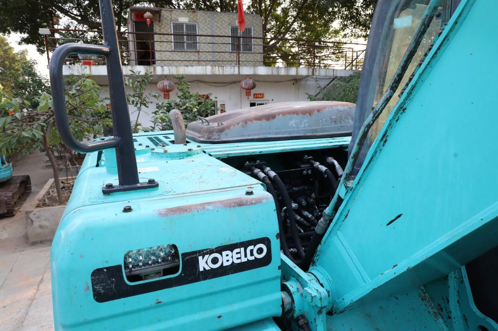 USED KOBELCO SK130 EXCAVATOR